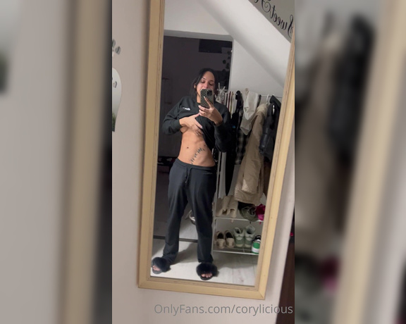 CoryLiciousX aka corylicious OnlyFans Video - 01-29-2023 - Confi pijama body in shape