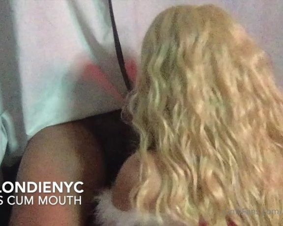 XxxBlondiexxX aka xxxblondiexxx OnlyFans Video - 12-22-2020 - Merry Christmas  I always give to all my cocks I suck a blowjob for X_MAS