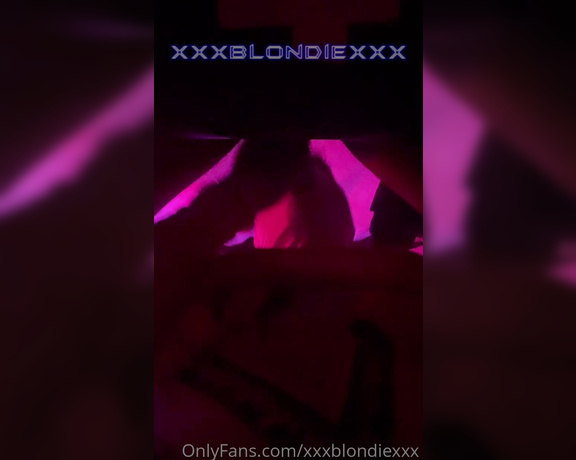 XxxBlondiexxX aka xxxblondiexxx OnlyFans Video - 12-12-2021 - Gloryhole BBC  Part _1