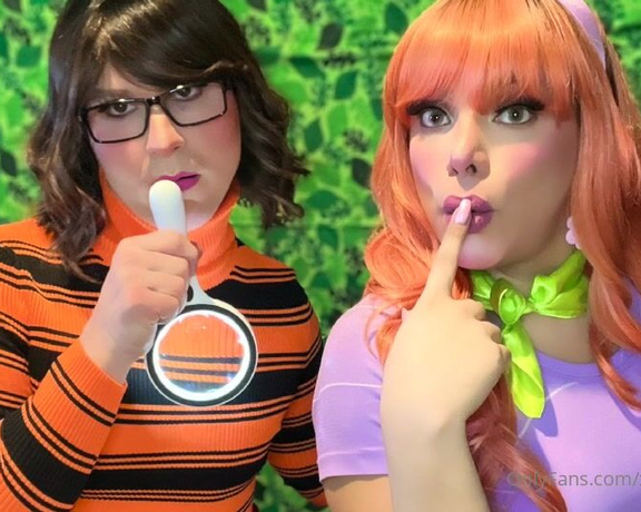 XxxBlondiexxX aka xxxblondiexxx OnlyFans Video - 04-09-2024 - Solving a mystery of Velma nikki_buttkiss amp me Daphne Aka The Queen  lol