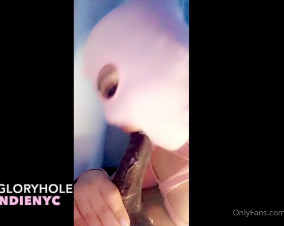 XxxBlondiexxX aka xxxblondiexxx OnlyFans Video - 05-22-2020 - MASK GLORYHOLE DOLL