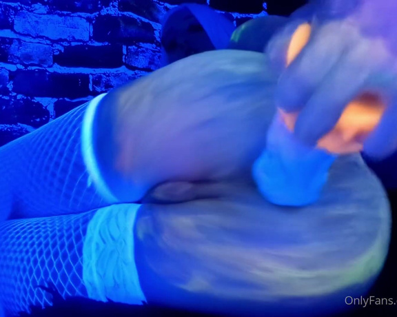 Jenezial Dead Girly aka dead_girly OnlyFans Video - 01-06-2023 - Having some fun with my UV lights, glowing paint and dildo tags dildo, oral, anal, cumlube,