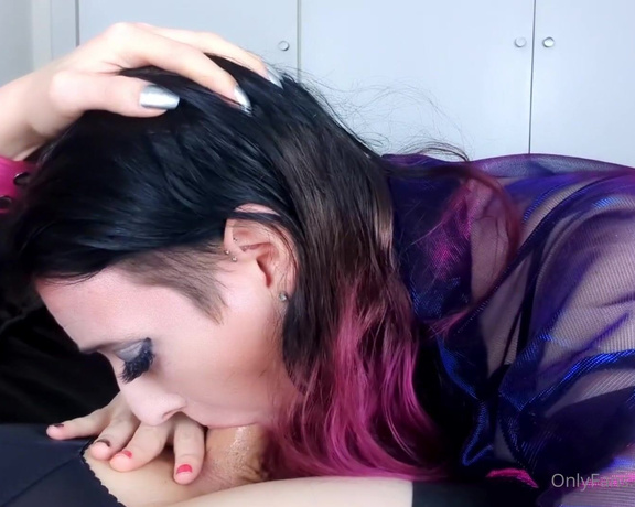 Jenezial Dead Girly aka dead_girly OnlyFans Video - 12-30-2022 - Hopefully this is the first of many collabs coming next year With the lovely nessa_doll_xx tags