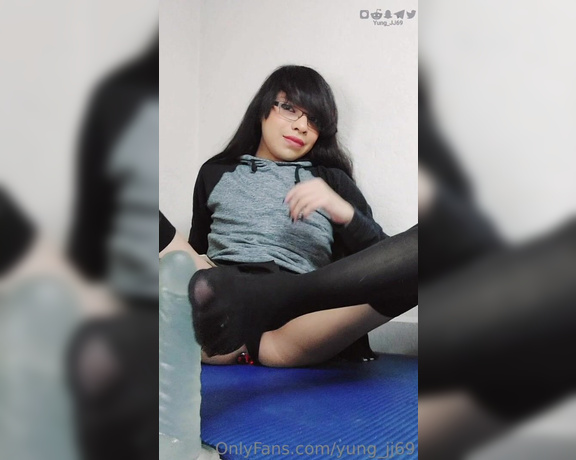 Yung_JJ69 aka yung_jj69 - 05-21-2023 OnlyFans Video - Ok but my college girl skirt Ok pero mi falda de colegiala