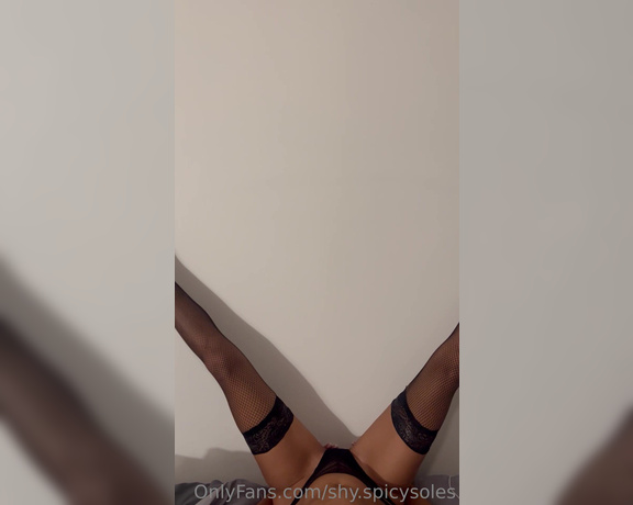 ShyMilan aka shy.spicysoles Foot Fetish - 07-23-2023 OnlyFans Video - Nylon content for you guys today