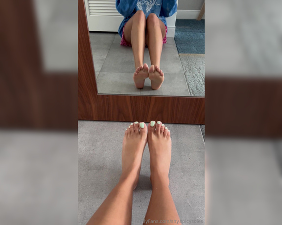 ShyMilan aka shy.spicysoles Foot Fetish - 02-15-2024 OnlyFans Video - Did you guys miss me  I hope so