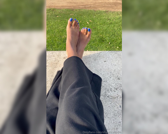 ShyMilan aka shy.spicysoles Foot Fetish - 11-16-2023 OnlyFans Video - Park gallery