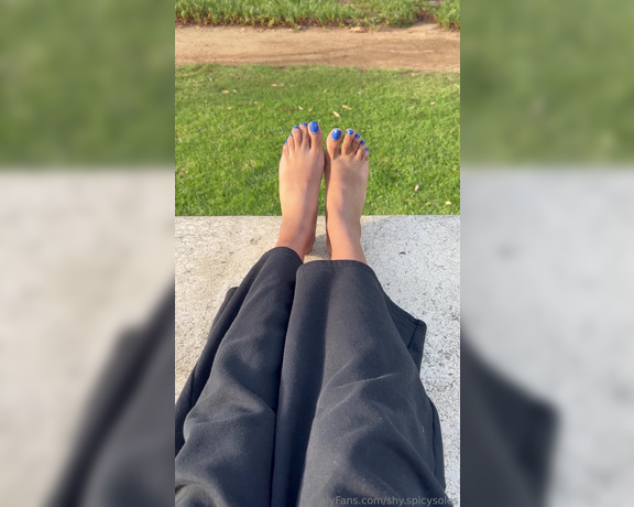 ShyMilan aka shy.spicysoles Foot Fetish - 11-16-2023 OnlyFans Video - Park gallery