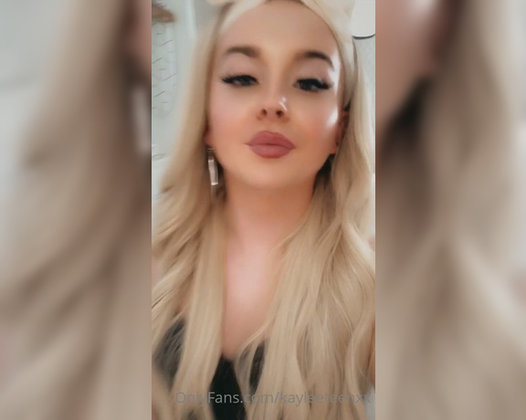 TS BlondeCD aka blondecd - 07-03-2021 OnlyFans Video - I got the cutest pink pedicure on my toes Feeling cute