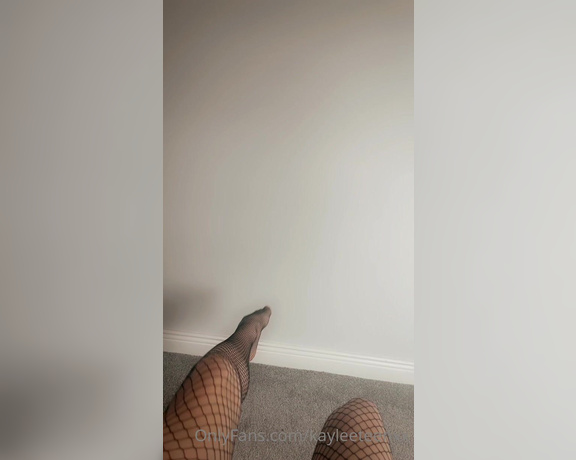 TS BlondeCD aka blondecd - 08-01-2022 OnlyFans Video - My pretty feet and legs in my tights