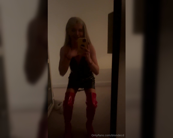 TS BlondeCD aka blondecd - 03-14-2024 OnlyFans Video - I love how latex feels on my body