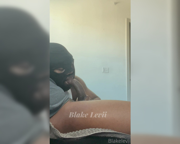 Blake Levii aka blakelevii - 04-03-2022 OnlyFans Video - My home girls brother came over to pick up some cake, drop off a gift, and