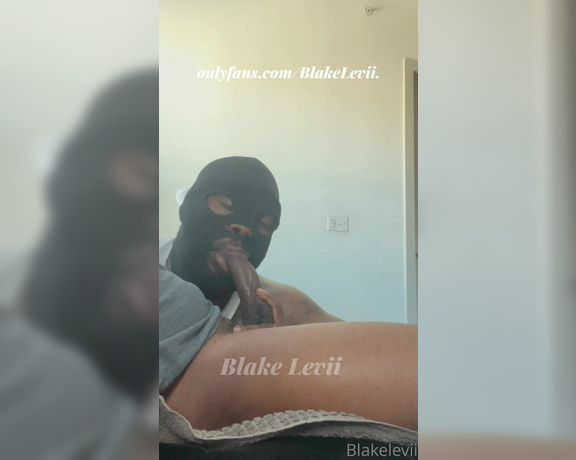 Blake Levii aka blakelevii - 04-03-2022 OnlyFans Video - My home girls brother came over to pick up some cake, drop off a gift, and