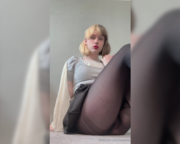 TS Suselida aka suselida - 07-02-2024 OnlyFans Video - Tip this if u would kiss my bulge when I asked u to