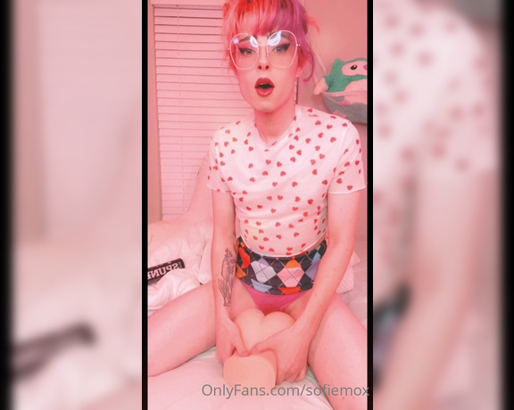 Sofie Mox aka sofiemox - 11-04-2021 OnlyFans Video - Someone asked me to eat the cum out my fuck toy and I couldnt say no