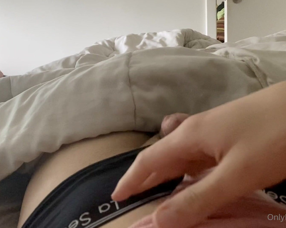 TS Sulka aka sulka - 11-09-2020 OnlyFans Video - Hiii guys  just woke up pretty horny  and wanted to jerk off  I