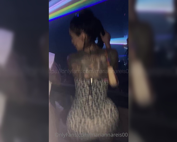 Marianna Reis aka mariannareis00 - 04-24-2022 OnlyFans Video - Shaking my big ass at the club  mariannareis00