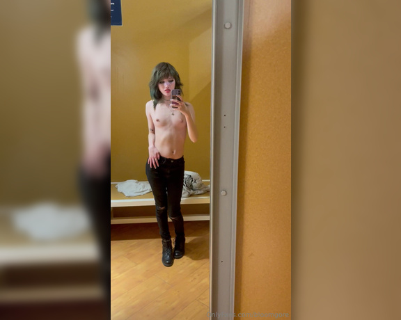 Ts Bloomgore aka bloomgore - 04-07-2024 OnlyFans Video - just ur normal fitting room shenanigans I heard a noise and got spooked