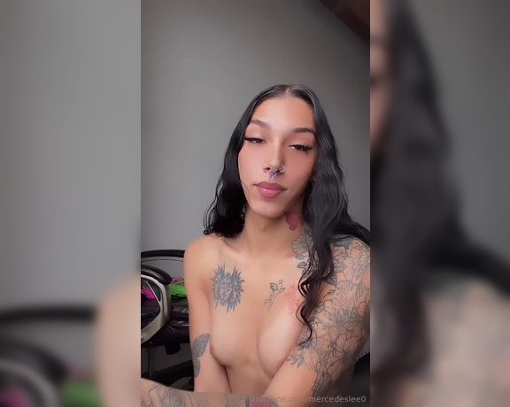 HoodRichMer aka mercedeslee0 - 10-20-2023 OnlyFans Video - just a lil vibe w mommy