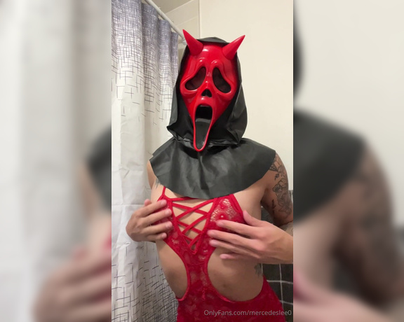 HoodRichMer aka mercedeslee0 - 11-22-2023 OnlyFans Video - i miss halloween