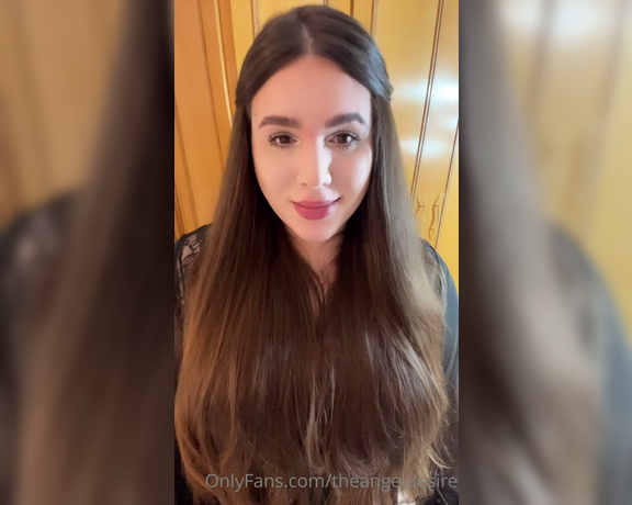 Yasmin Bianchi ‍ aka theangeldesire - 04-17-2023 OnlyFans Video - EN Playing in my room