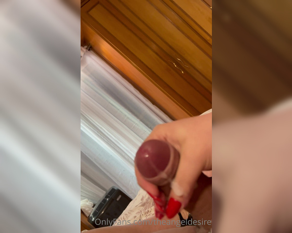 Yasmin Bianchi ‍ aka theangeldesire - 02-11-2023 OnlyFans Video - EN Showing off my feet and wearing a cock ring until cum  PT Exibindo meus