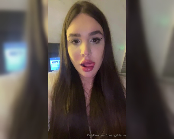 Yasmin Bianchi ‍ aka theangeldesire - 09-01-2023 OnlyFans Video - This video has a lot of milk