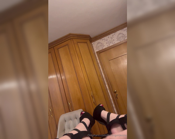 Yasmin Bianchi ‍ aka theangeldesire - 06-22-2024 OnlyFans Video - Suck me Move to the side