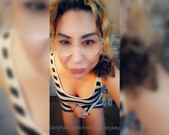 KeyskaD aka mistress_keykeyd - 01-12-2022 OnlyFans Video - Happy Tuesday naughty boys