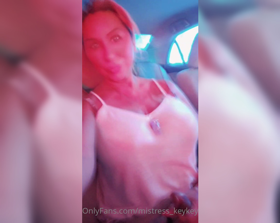 KeyskaD aka mistress_keykeyd - 09-16-2021 OnlyFans Video - Car wash time