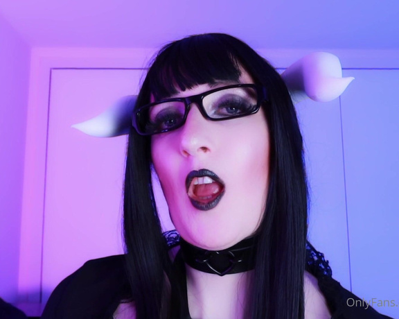 Jenezial Dead Girly aka dead_girly OnlyFans Video - 05-31-2024 - Trying out my new breast forms got me feeling like a Dommy mommy demoness tags fleshlight,