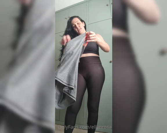 Ellyn Rosa aka ellynrosa OnlyFans Video - 10-10-2022 - Colocando a roupinha pro treino