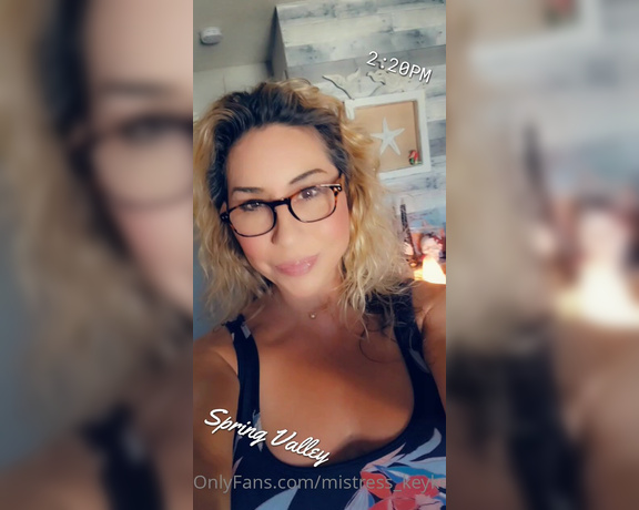 KeyskaD aka mistress_keykeyd - 10-14-2022 OnlyFans Video - Dont wear my natural curly hair, and down often