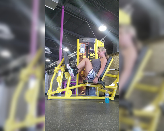 KeyskaD aka mistress_keykeyd - 09-21-2023 OnlyFans Video - Gym was dead today