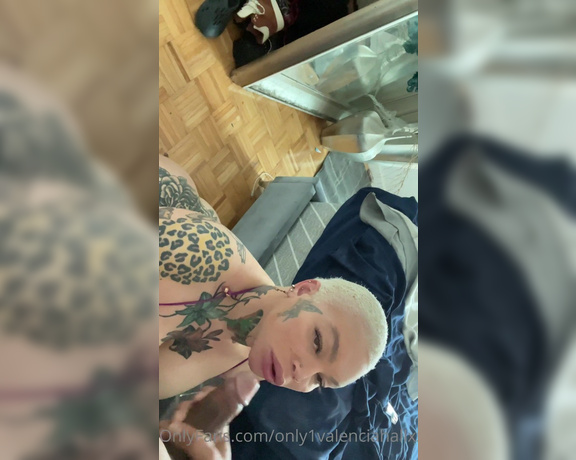 Valencia Hall aka only1valenciahallxxl - 03-07-2022 OnlyFans Video - Who else like sloppy head I had stop the vid cause I taste cum he cum