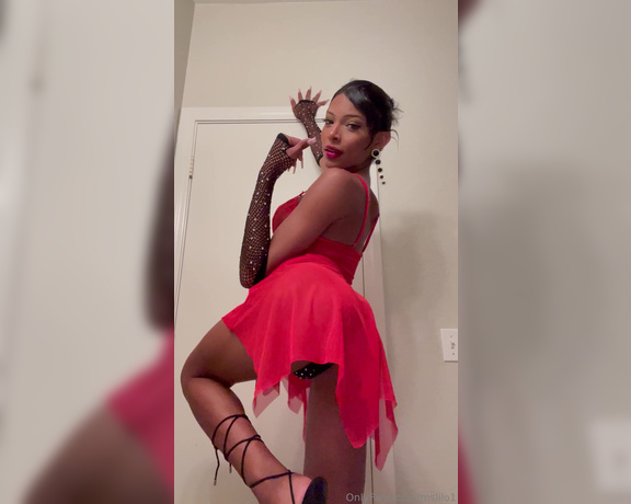 Lola Morena aka mslilo1 - 10-18-2023 OnlyFans Video - Hello babes Ive been having a busy week but this is a bunch of poca of