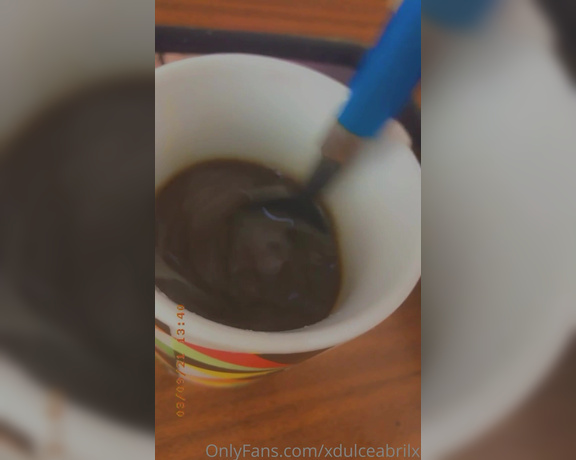 Miss Dulce aka dulcewifematerial - 04-26-2021 OnlyFans Video - Coffee with milk at colombian style   Café con leche al estilo Colombiano  You