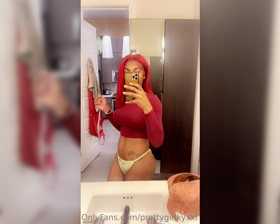 Kylie Prettygirlkyxxl aka prettygirlkyxxl - 10-29-2022 OnlyFans Video - Because someone said they havent seen any full body pics, even though I already have these