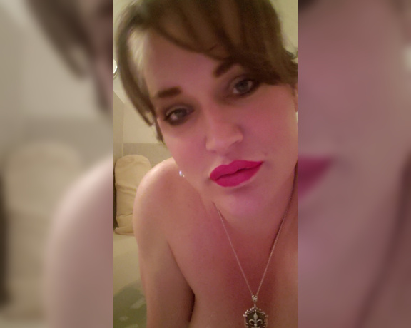 TS Karen Cummings aka tskarencummings - 12-05-2019 OnlyFans Video - bathtime