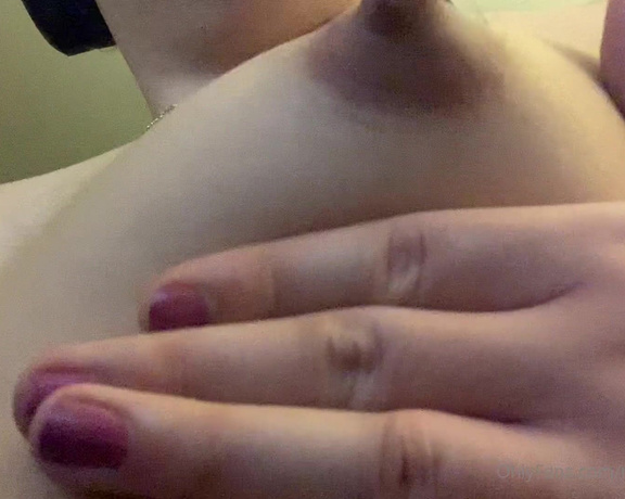 Nyaaa Alexandra aka nyaaaalexandra - 02-12-2021 OnlyFans Video - Pumped my nipples all night long and then squeezed them out until they were dripping milk