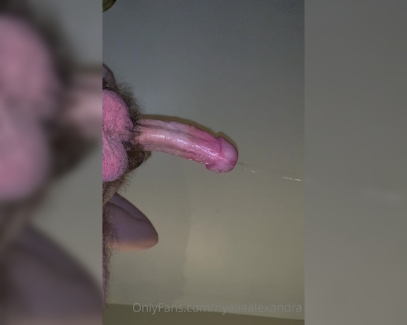 Nyaaa Alexandra aka nyaaaalexandra - 02-14-2021 OnlyFans Video - Hows this POV of me swallowing cock