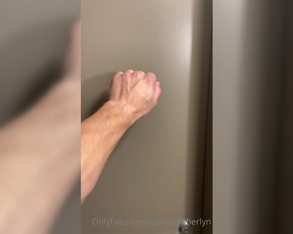 Carrie Emberlyn aka carrieemberlyn - 04-11-2022 OnlyFans Video - Getting a handy from the handyman