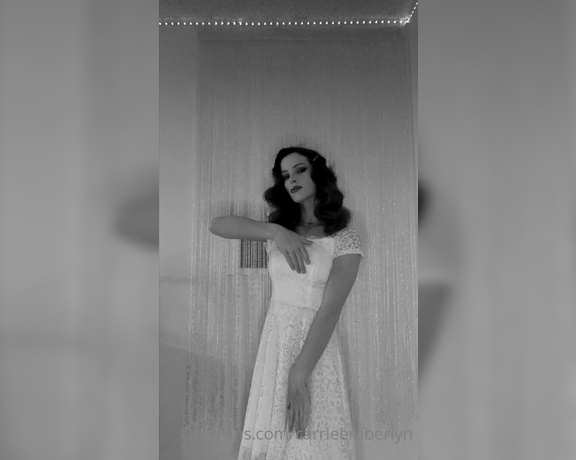 Carrie Emberlyn aka carrieemberlyn - 05-12-2020 OnlyFans Video - Carrie in the 1930s