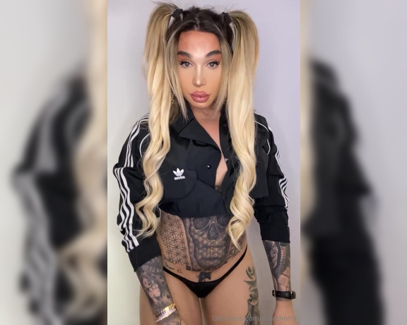 Aida Thorry aka aidathorry - 09-19-2024 OnlyFans Video - Your favorite