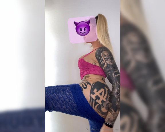 Aida Thorry aka aidathorry - 08-02-2024 OnlyFans Video - 1 or 2 I prefer both of them