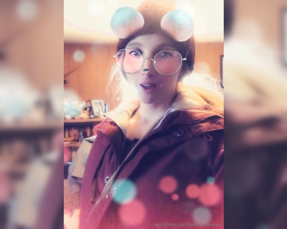 Janelle Fennec aka janellefennec - 02-24-2019 OnlyFans Video - Lol totally didnt realize it would change my voice