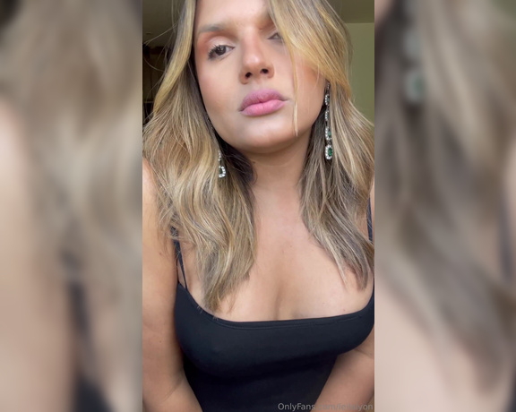 Leila Lyon aka leilalyon - 04-16-2024 OnlyFans Video - A little bit more of me