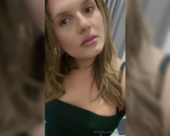 Leila Lyon aka leilalyon - 11-21-2024 OnlyFans Video - Mmm look this video A lot of cum