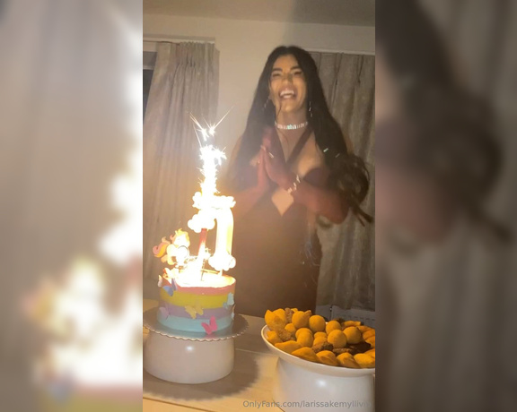 Larìsa TRANS DOLL aka larisakemyllivipp - 04-20-2024 OnlyFans Video - Happy birthday to me