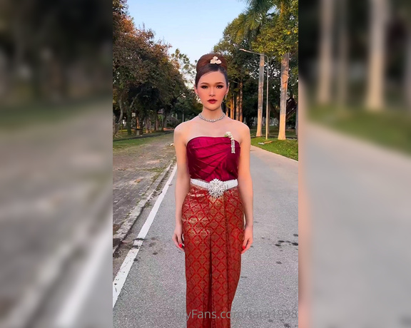 Tara Parinratdaa246 aka tara_prrd1998 - 11-19-2021 OnlyFans Video - hello sorry i disappeared Today in Thailand there is a Loy Krathong festival, so I dress